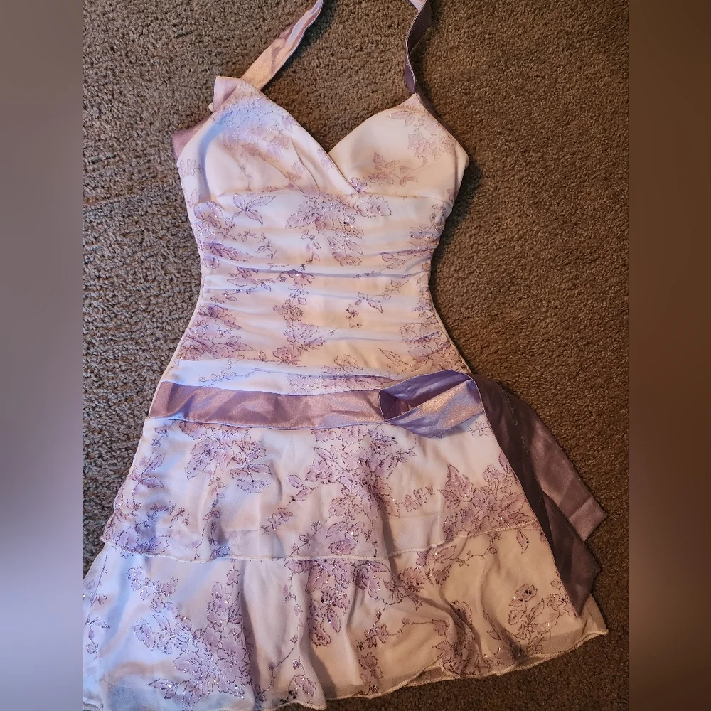 Dress - Picture 1 of 2